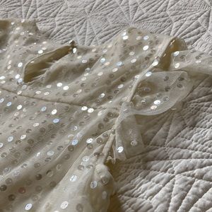 Blouse; perfect condition.